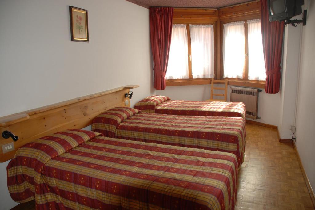 Park Hotel Санта-Катерина-Вальфурва Номер фото